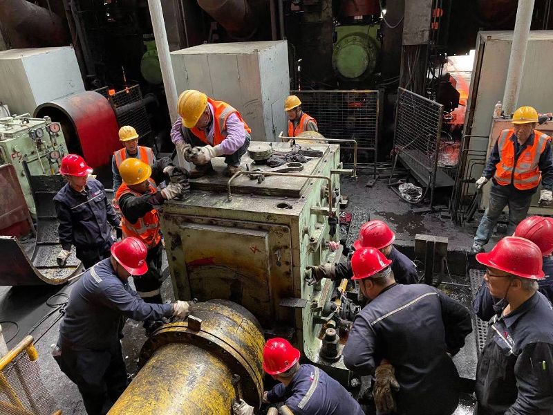 搶修進(jìn)行中......